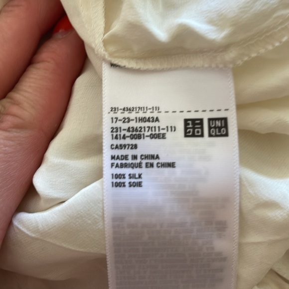 Uniqlo x Ines de la Fressange silk shirt size small ivory - Picture 4 of 4